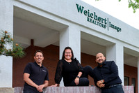 Owners Sign 002